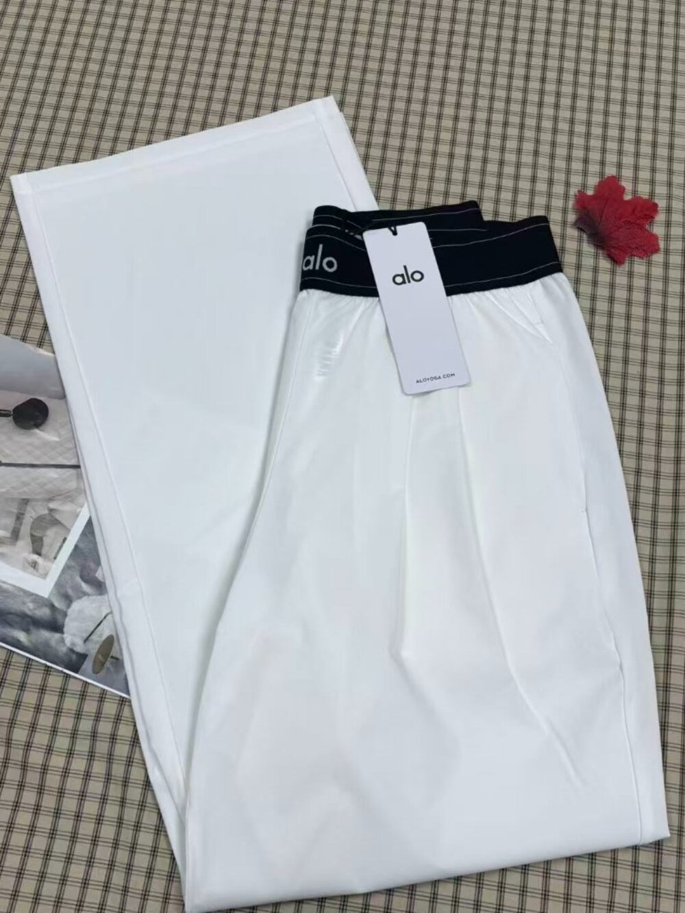 🚶♀️Alo Yoga Suit Up Trouser White Regular Inseam (30") 🎯 Slim Straight